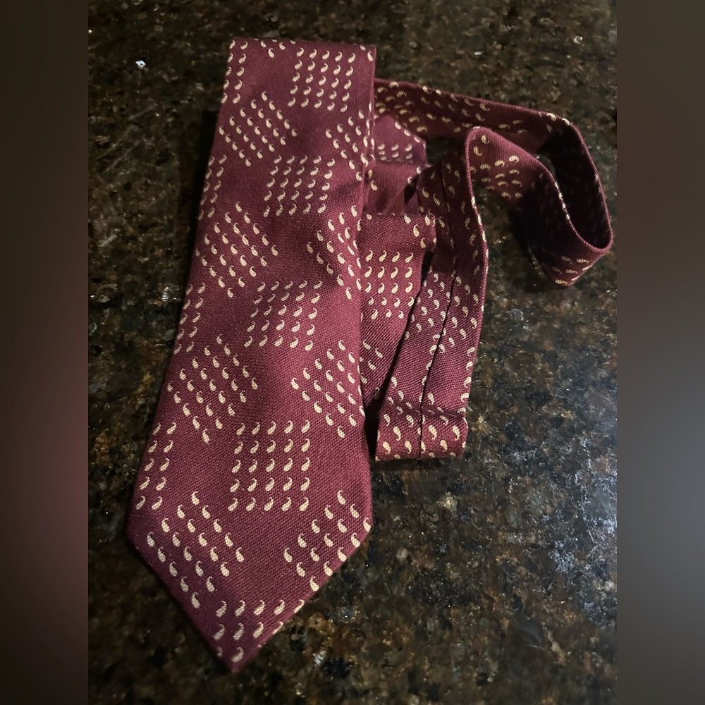 Giorgio Armani Burgundy and Gold Patterned Tie